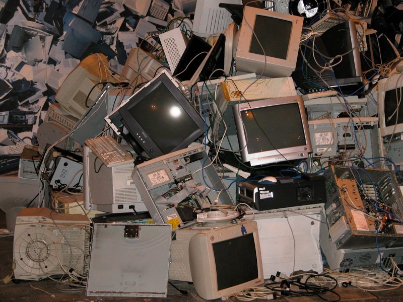 computers-g0d253adf3_1280